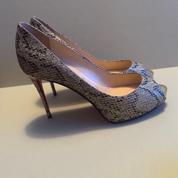 CHRISTIAN LOUBOUTIN
Animal Print Glitter Accents Pumps - Picture 9 of 13